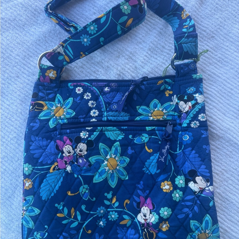 Vera Bradley hipster Disney collection - Picture 2 of 2